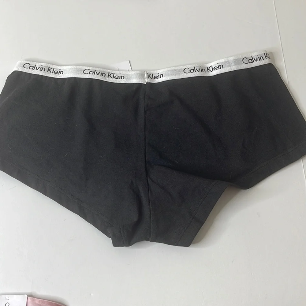 Calvin Klein calvin klein